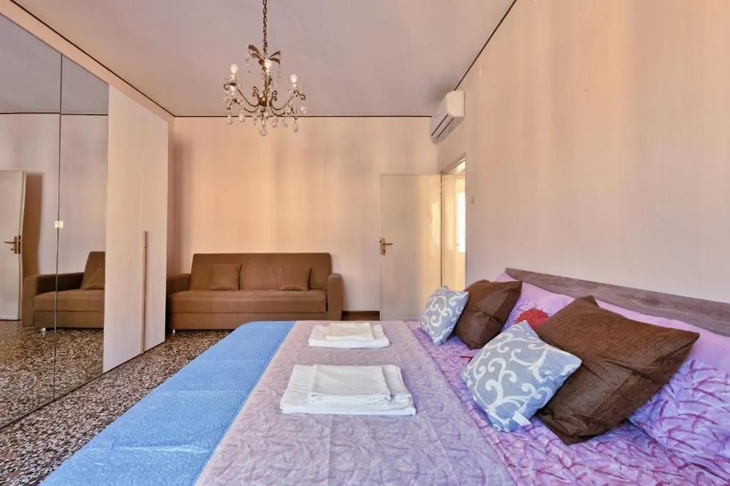 Venice Magic Night Apartment ميستر
